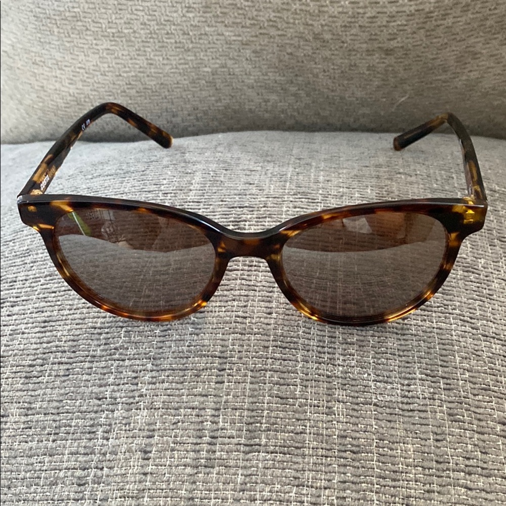 Classic Tortoise Shell Sunglasses